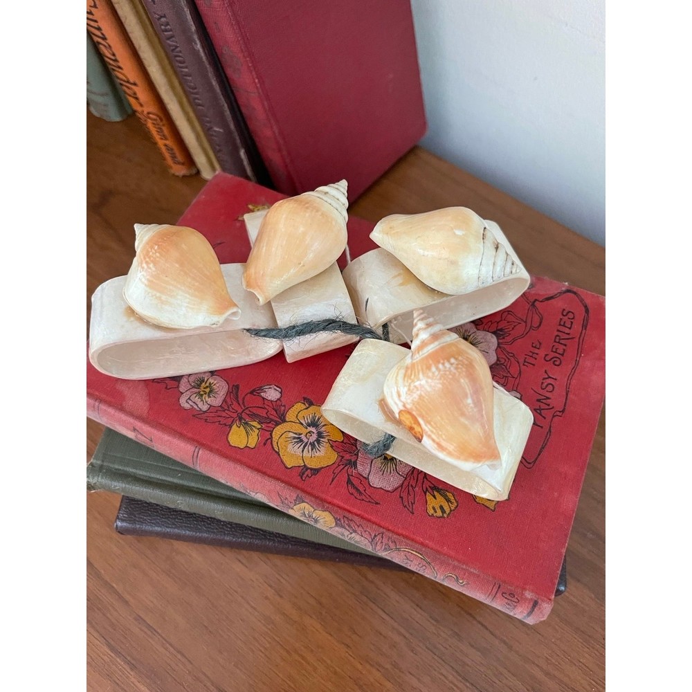 Vintage Set of 4 Seashell Napkin Rings